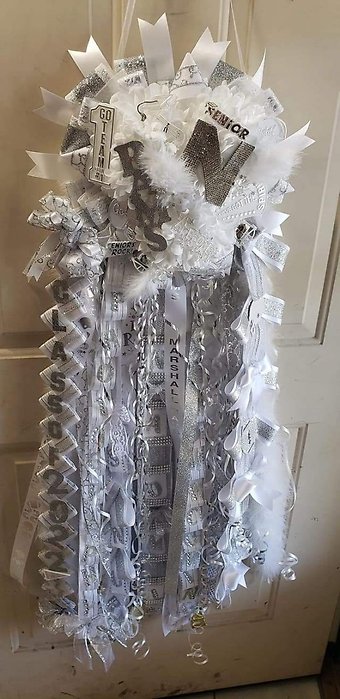 Homecoming Football Mums  And Arm Garters For All Schools